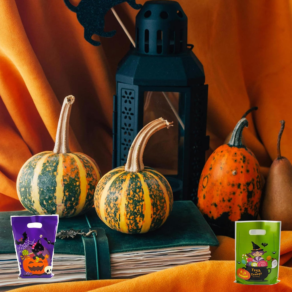 60 PCS Halloween Goodie Bags Trick or Treat Bags Plastic Candy Bag with Handle Halloween Treat Bags Bulk Snacks Cookie Gift Bag for Party Favors Supplies Gift Basket
