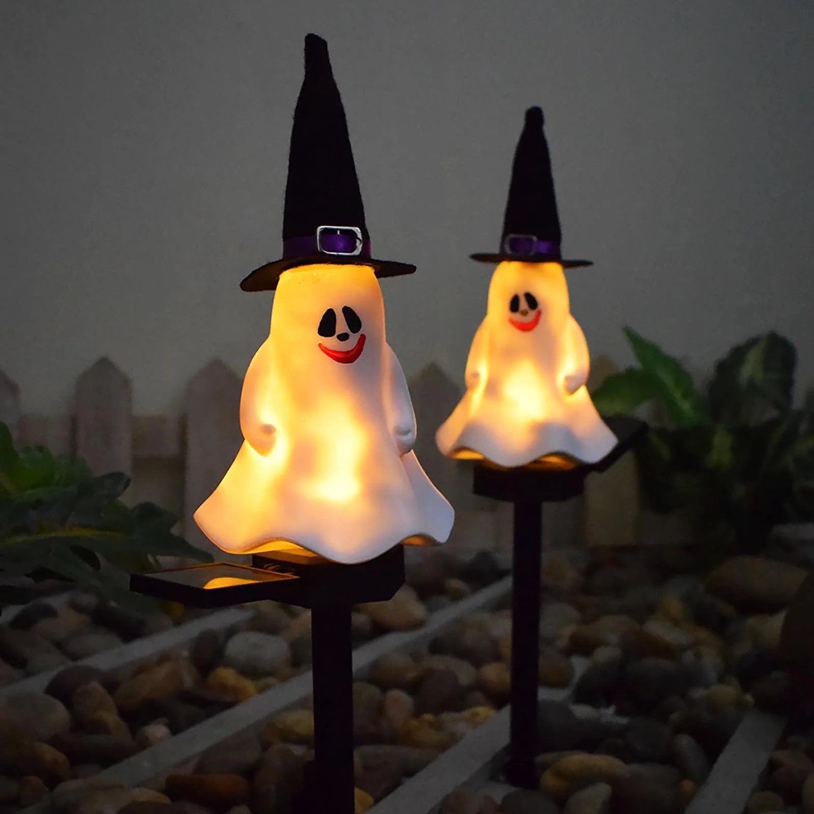Blukids Halloween Solar Pumpkin Stake Lights Outdoor Halloween Pumpkin Pathway Lights Decorations Waterproof Pumpkin Stake Lamps for Garden Balcony Yard Lawn Pathway Home Party Decoration,17.7"(A)