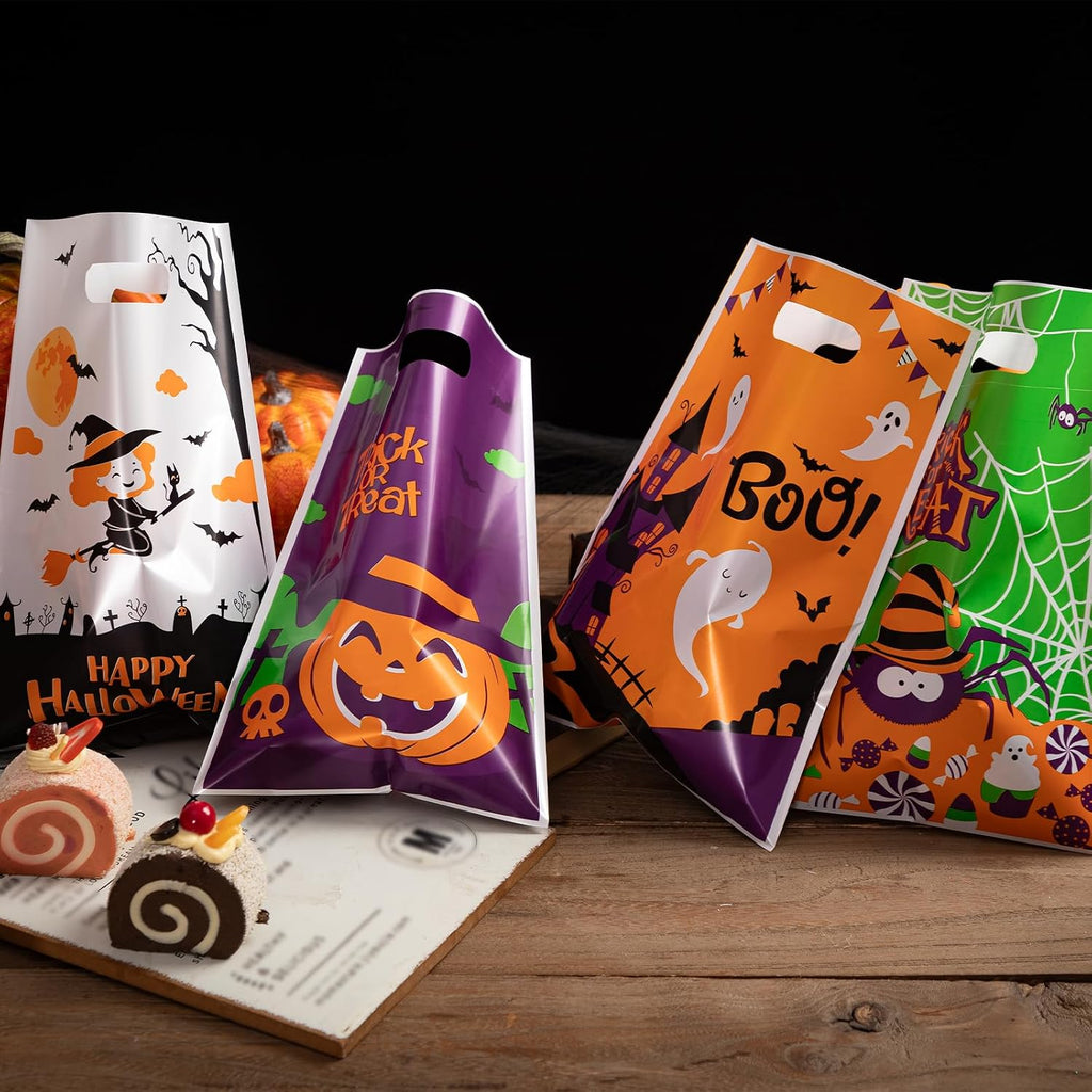 100Pcs Halloween Goodie Bags Trick or Treat Bags Plastic Candy Treat Bag with Handle Gift Bag for Halloween Party Favors Supplies