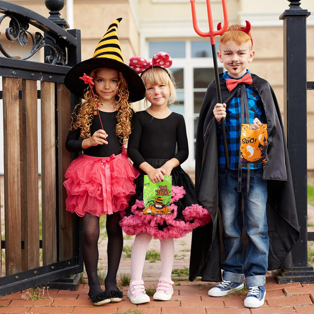 100Pcs Halloween Goodie Bags Trick or Treat Bags Plastic Candy Treat Bag with Handle Gift Bag for Halloween Party Favors Supplies